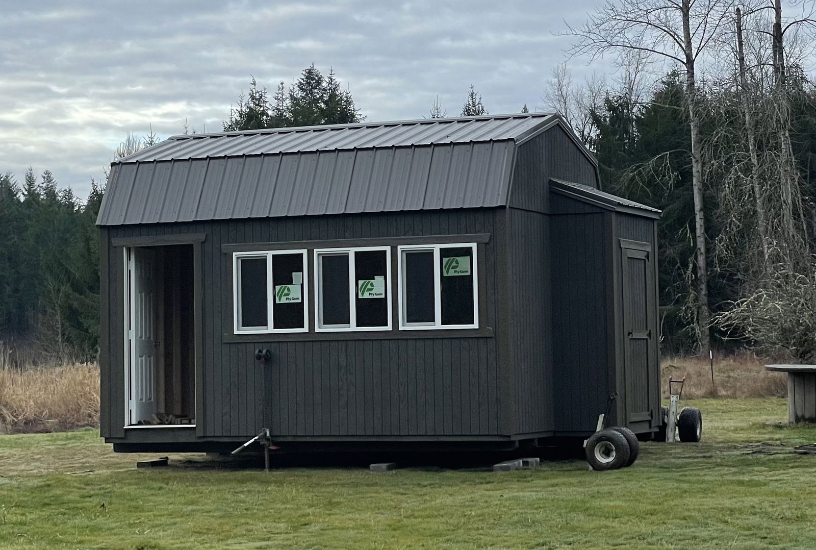 Beautiful Professionally Built 200 sq ft TH (on skids) - 1 bed, 0 bath, 200 sqft in Roy, Washington
